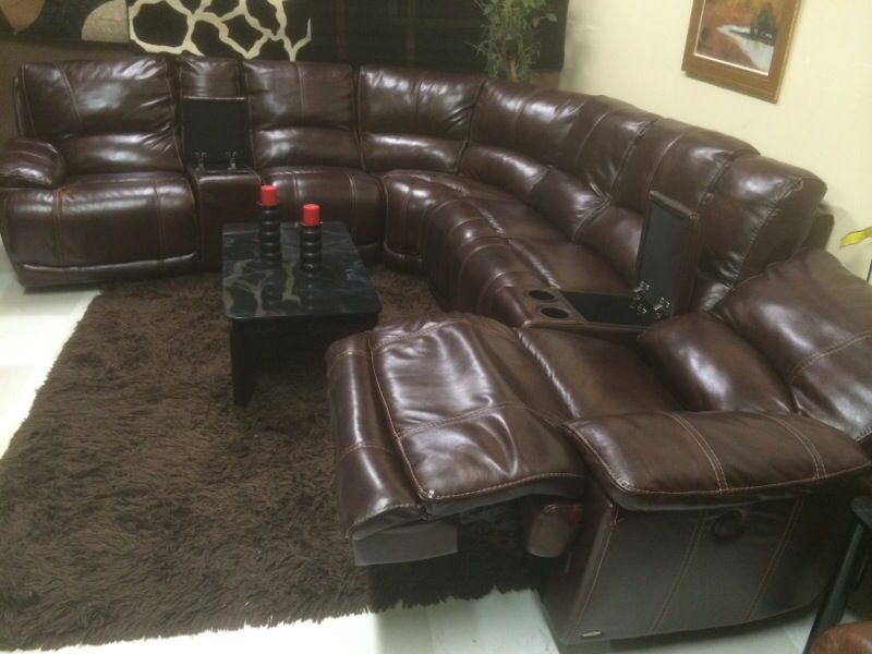 ***Cindy Crawford electrical recliner sectional***