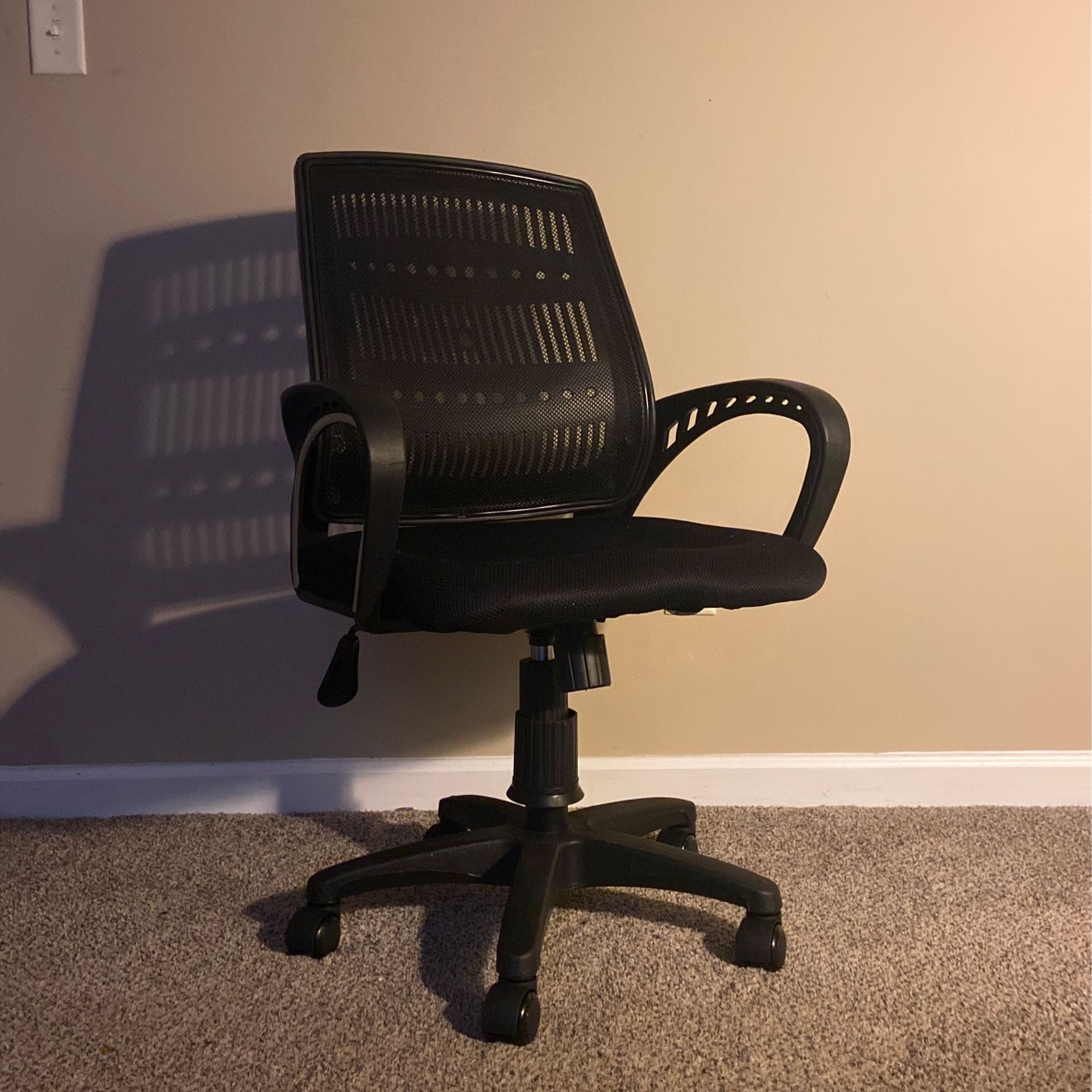 Black Adjustable Mid-back Swivel Office Chair by HODEDAH