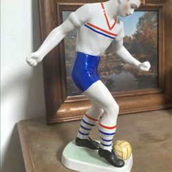 Fútbol player porcelain