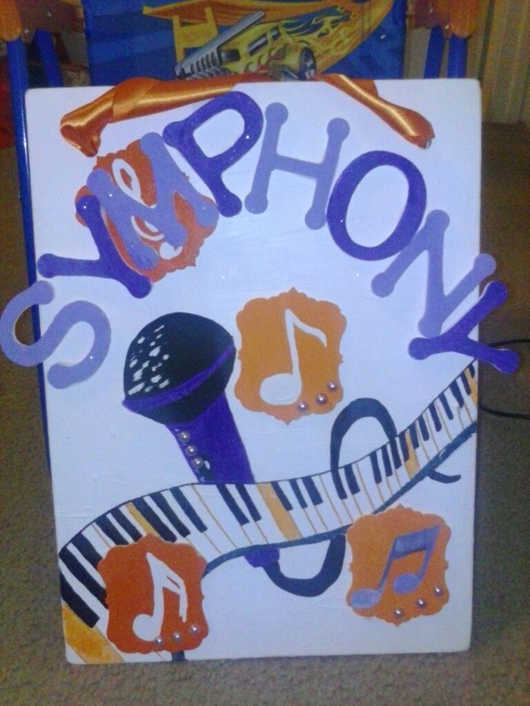 Canvas paintings, banners and so much more.