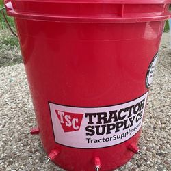 5 Gallon Water Poultry Feeder