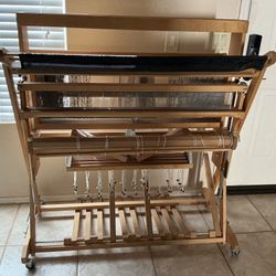 Mighty Wolf 8 Shaft Loom