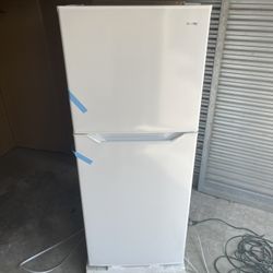 Danby 10.1 cu. ft. Top Freezer Refrigerator in White Counter Depth