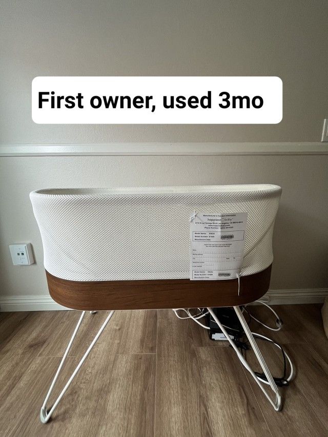 SNOO smart Bassinet, first owner, used for 3 months