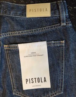 NWT Pistola Cassie Super High-Rise Straight Jean Women's 29 or 8/10