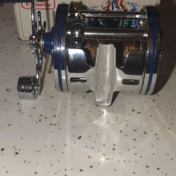 Vintage Summerlee Trolling Reel