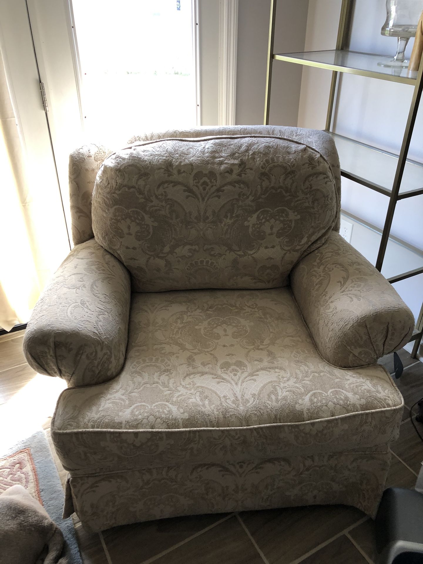 Large Beige Cushioned Chair 