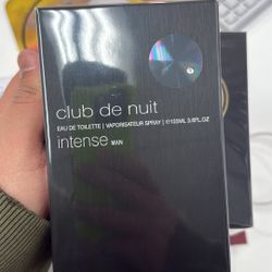 Club De Nuit