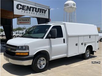 2020 Chevrolet Express Cutaway