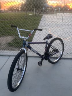 Purple Smash throne 29er NOT FREE‼️‼️