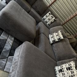 Ashley Furniture Sectional sofa Couch With Ottoman (DELIVERY AVAILABLE)