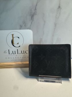LV Men’s Authentic