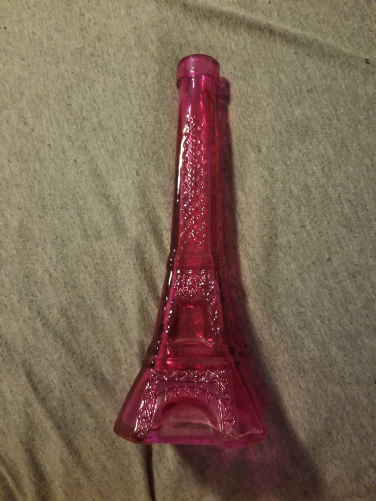 Eiffel Tower flower vase