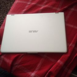 White Asus Laptop  Thumbnail