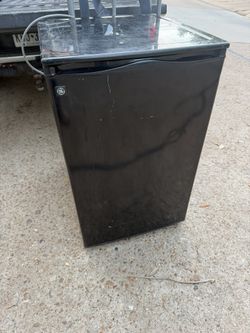 GE Spacemaker® 4.3 Cu. Ft. Compact Refrigerator