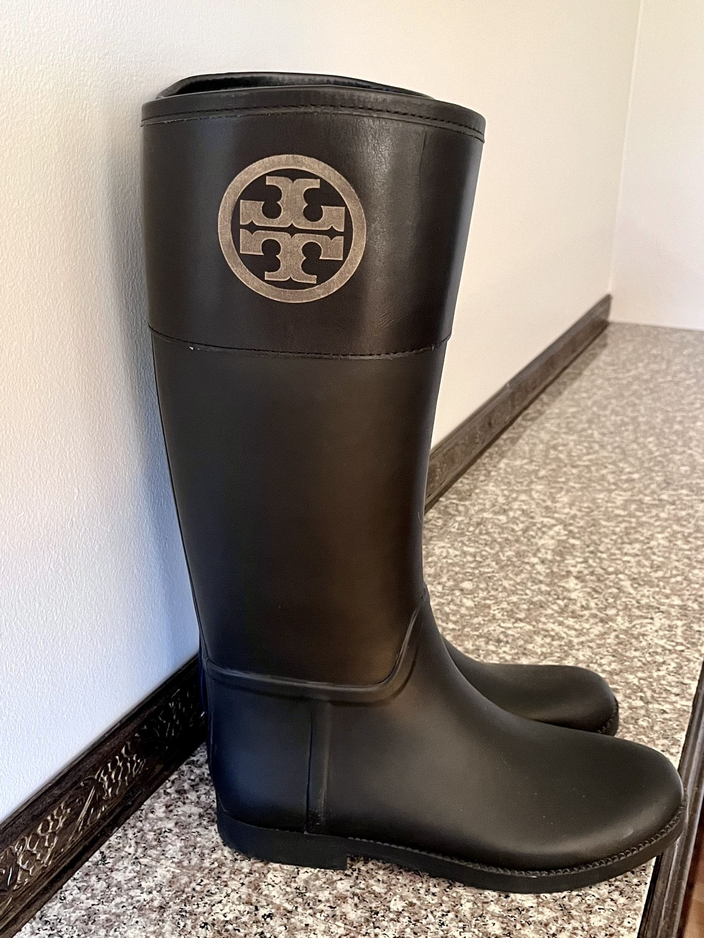Tory Burch Rubber/Leather Boots, Size 11