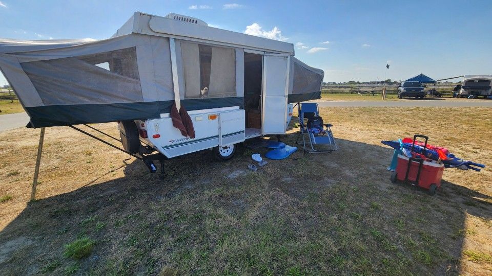 2005 Fleetwood Popup