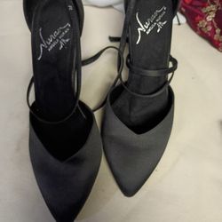 Angela Nuran Size 6.5 Heels
