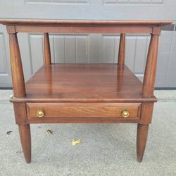 Vintage Willett Carved Wooden Side Table w/ Drawer