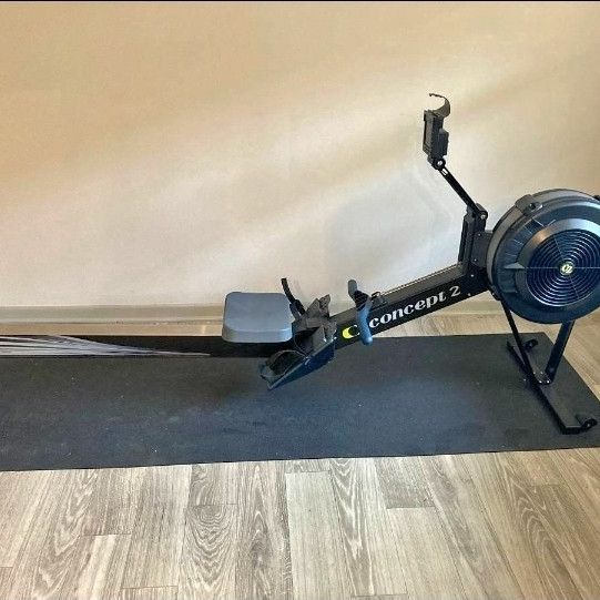 Concept 2 Model D RowErg ROWER With PM5 for Sale in Minneapolis MN OfferUp