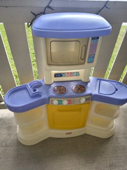 Play Kitchen