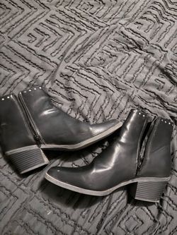 Size 10 Women’s Black Leather Ankle Boots with Block Heel