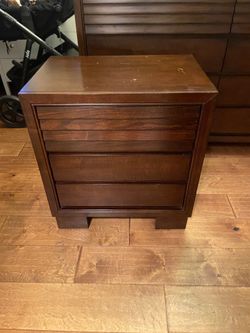 Night stand