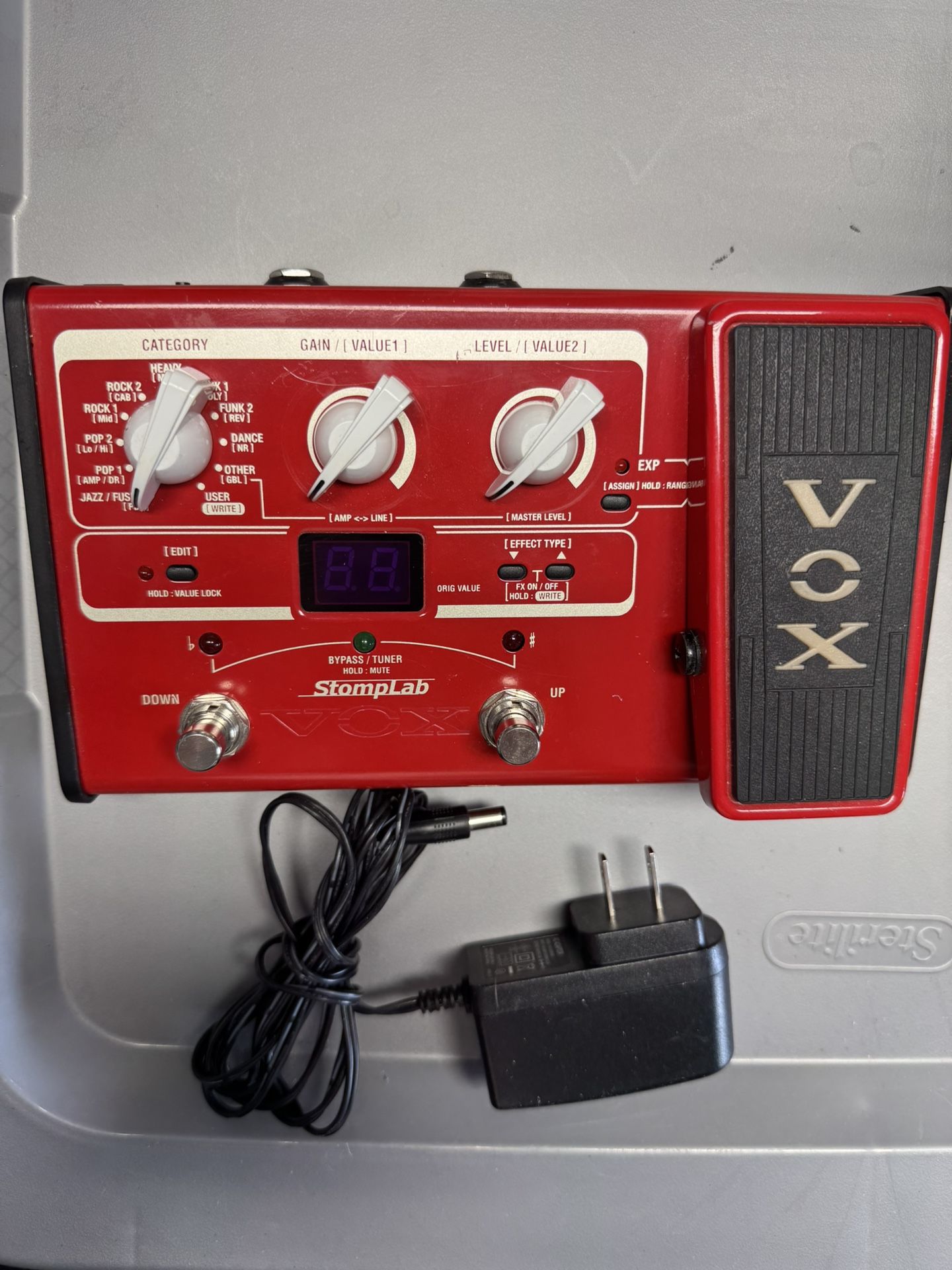 Vox Stomplab IIB Bass multi effect pedal w/per supply