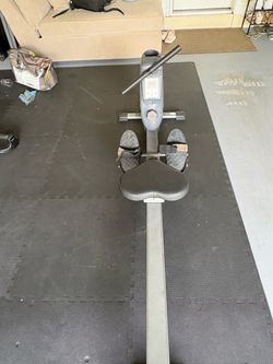 Sunny Health & Fitness Silent Magnetic Rowing Machine with 16 Level Resistance