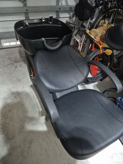 Shampoo chair