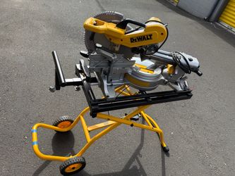 Dewalt Miter Saw with XPS Technology + stand