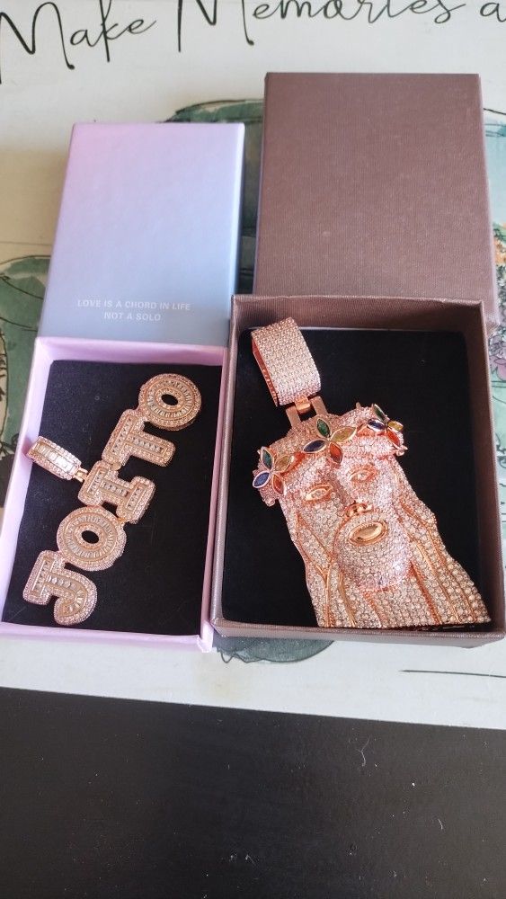 2 Moinssanite Pieces For Sale
