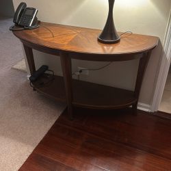 1/4 Round Table