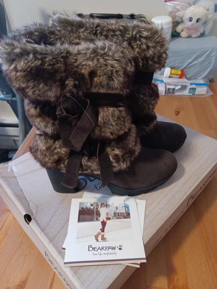 🐻 Bearpaw Bridget Fur Boots Women's Size 9.5 