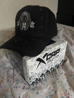 Bigg boss hat