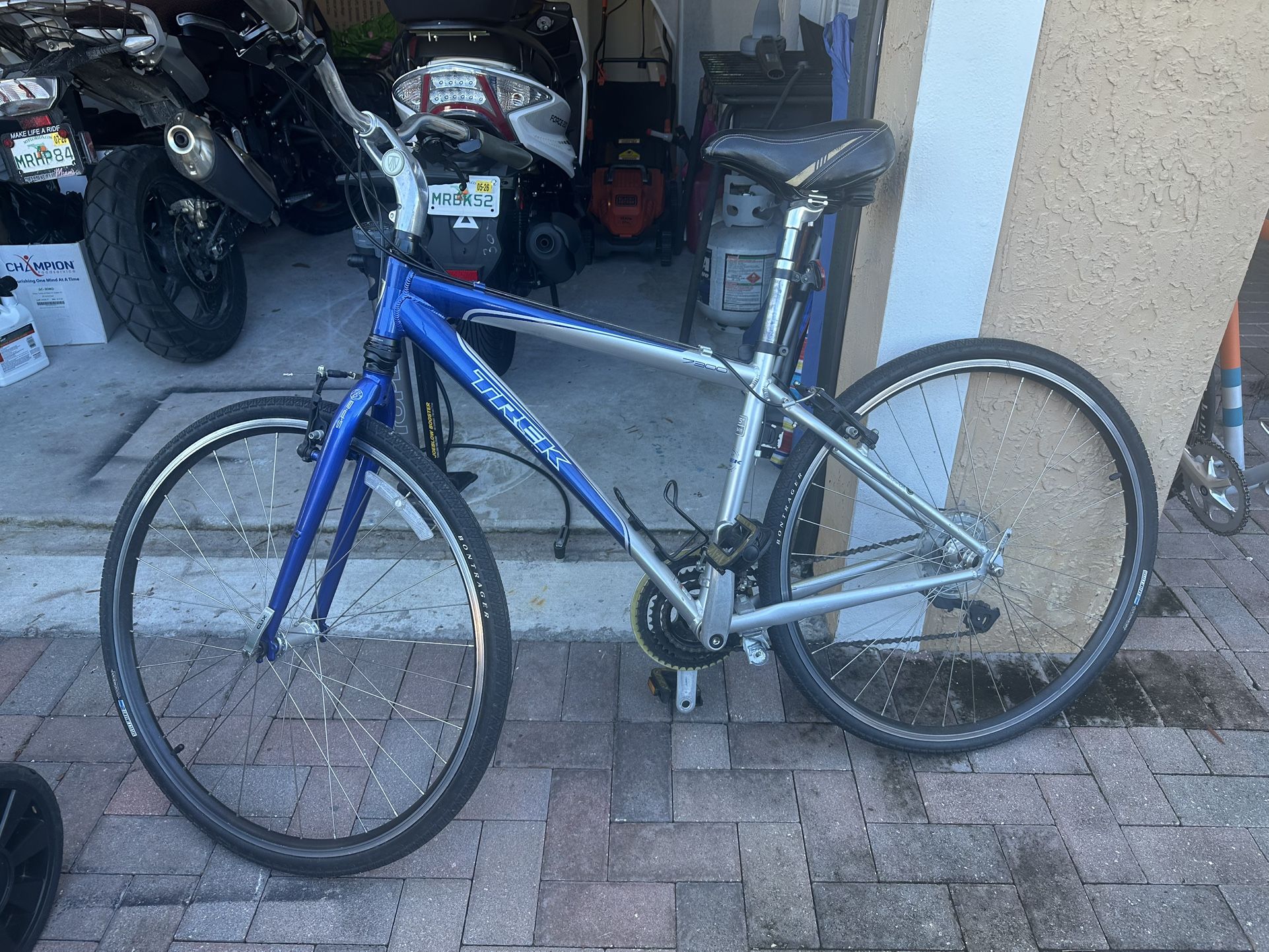 TREK Hybrid Bicycle Used