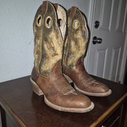 Reyme Boots Zise 7.5 