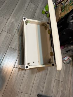Piano seat