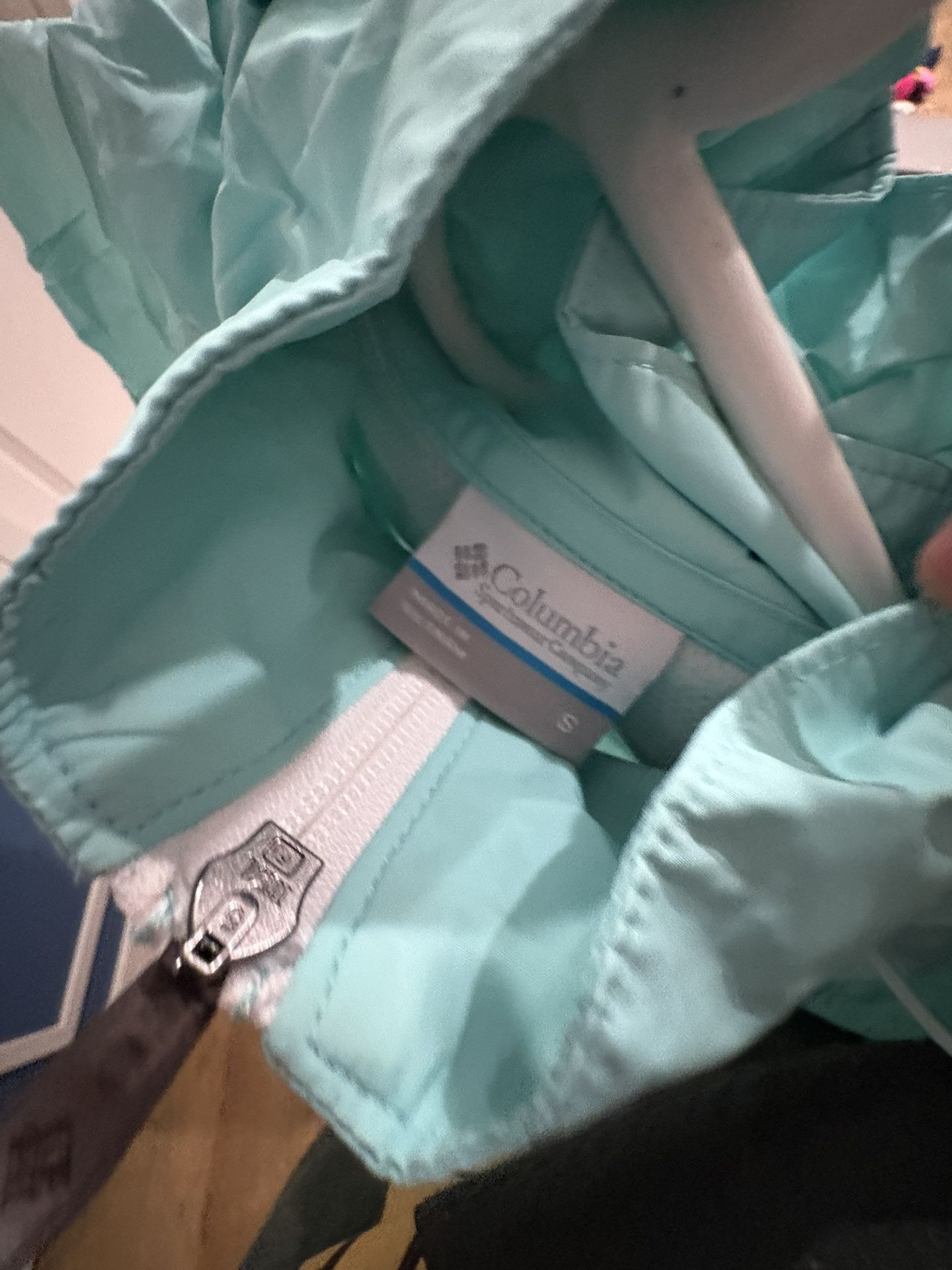 Columbia Windbreaker