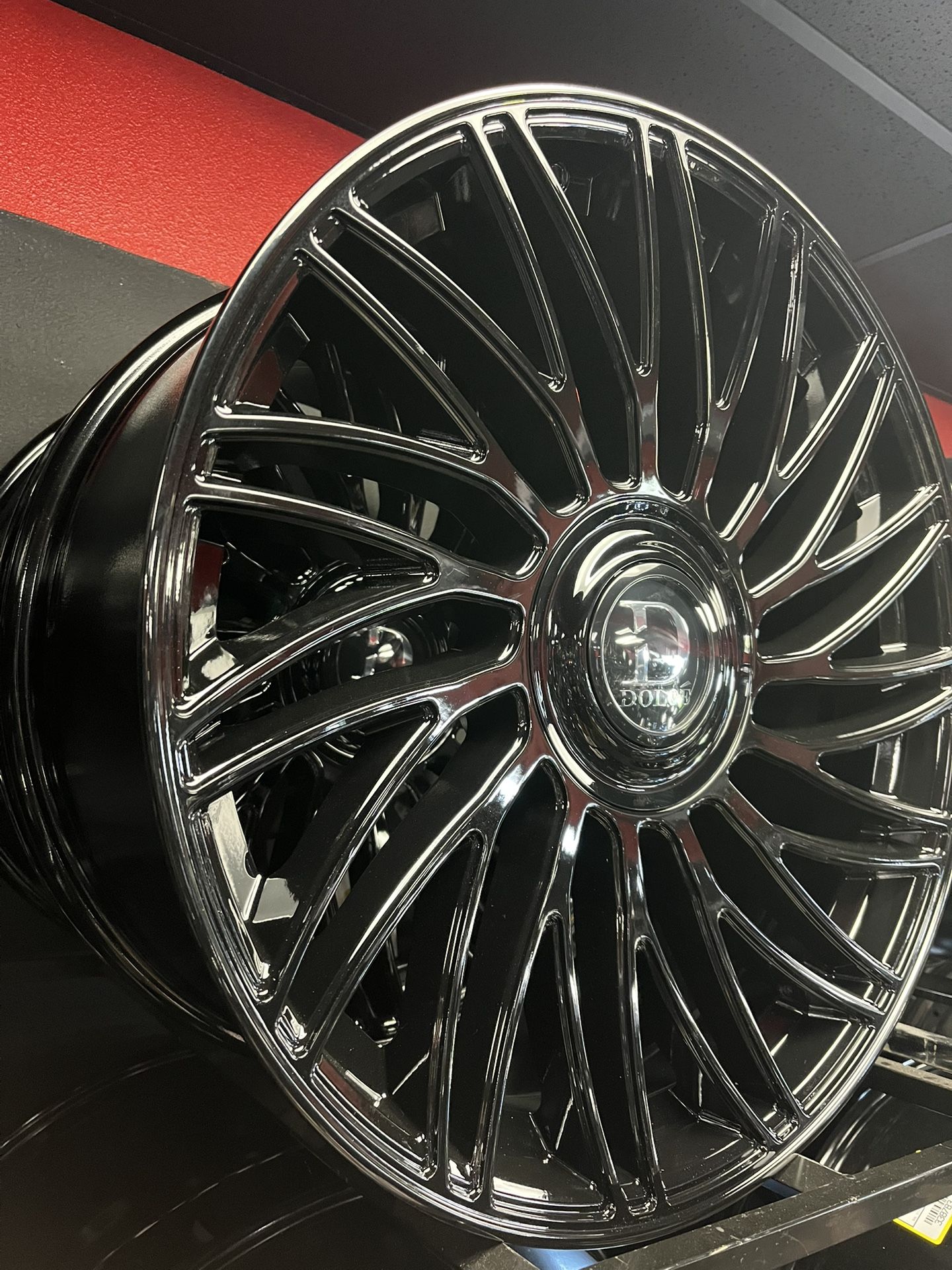 22” Dolce Luxury Wheels