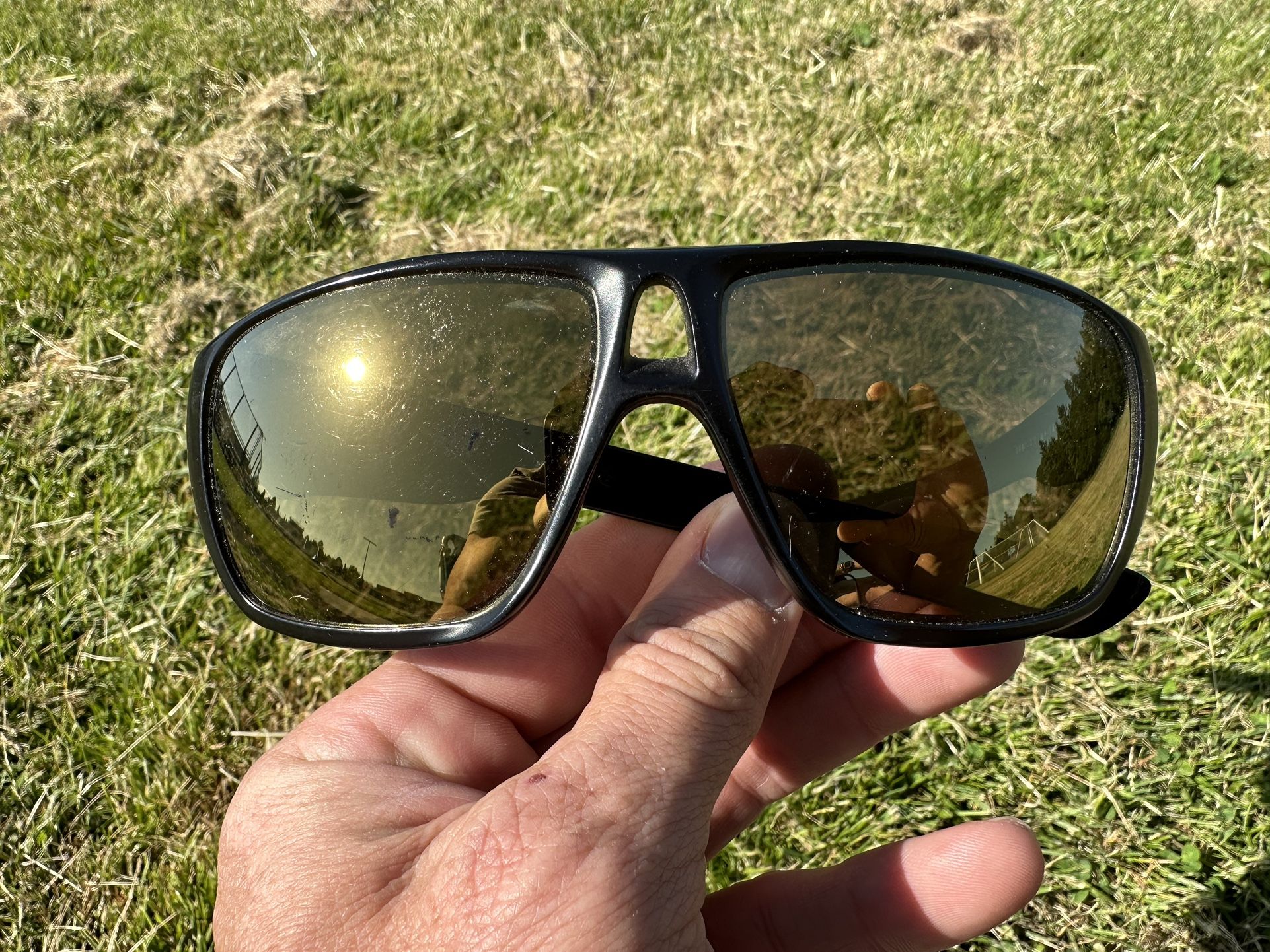 Oakley Dispatch Sunglasses W/ Fuse Polarized Lens