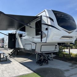 Keystone Sprinter LMTD 2022