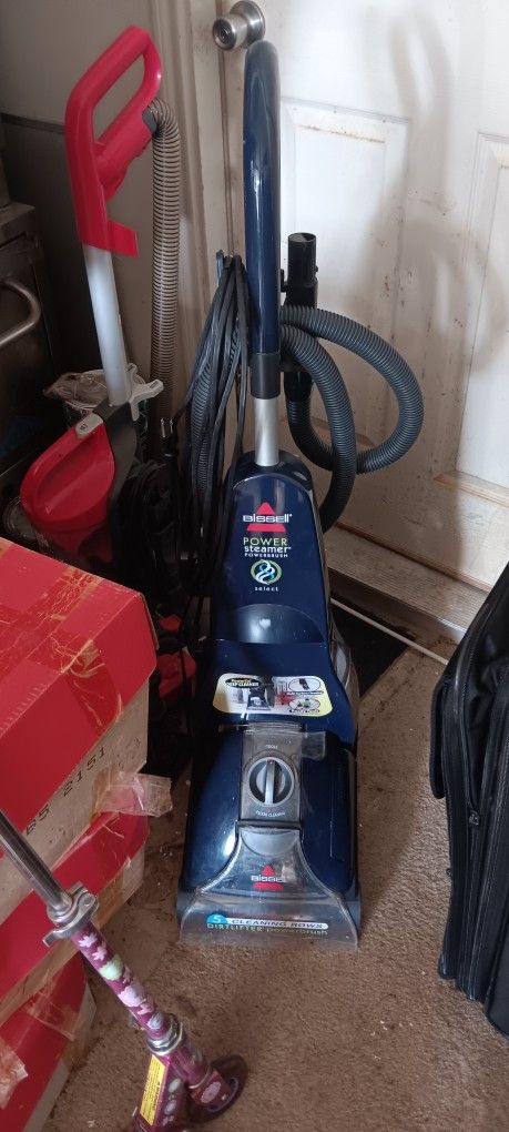 Steam Vacuum Cleaner