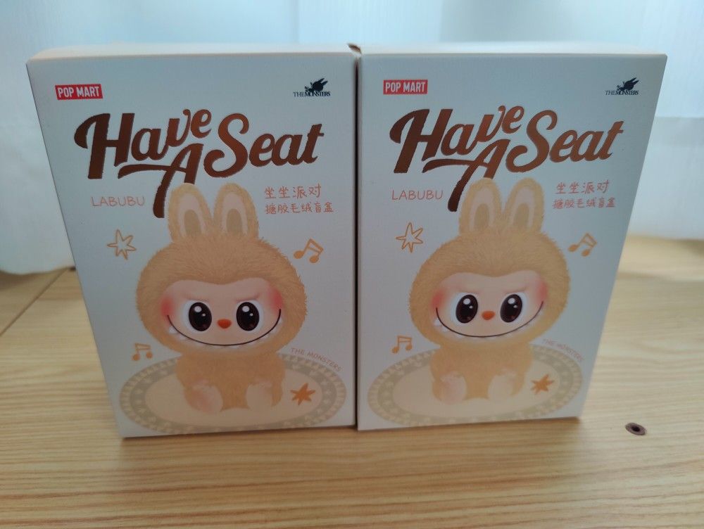 Pop mart Labubu Have a set