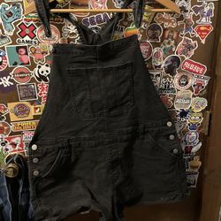 black denim overall shorts 
