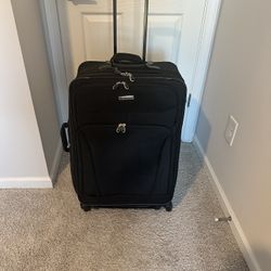 28 Inch Full Size Suitcase