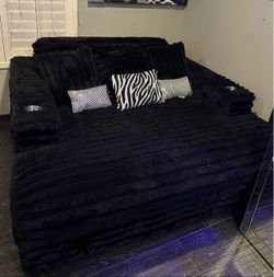 Oversized chaise lounge