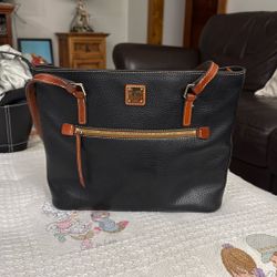 Black Dooney And Bourke Leather Purse