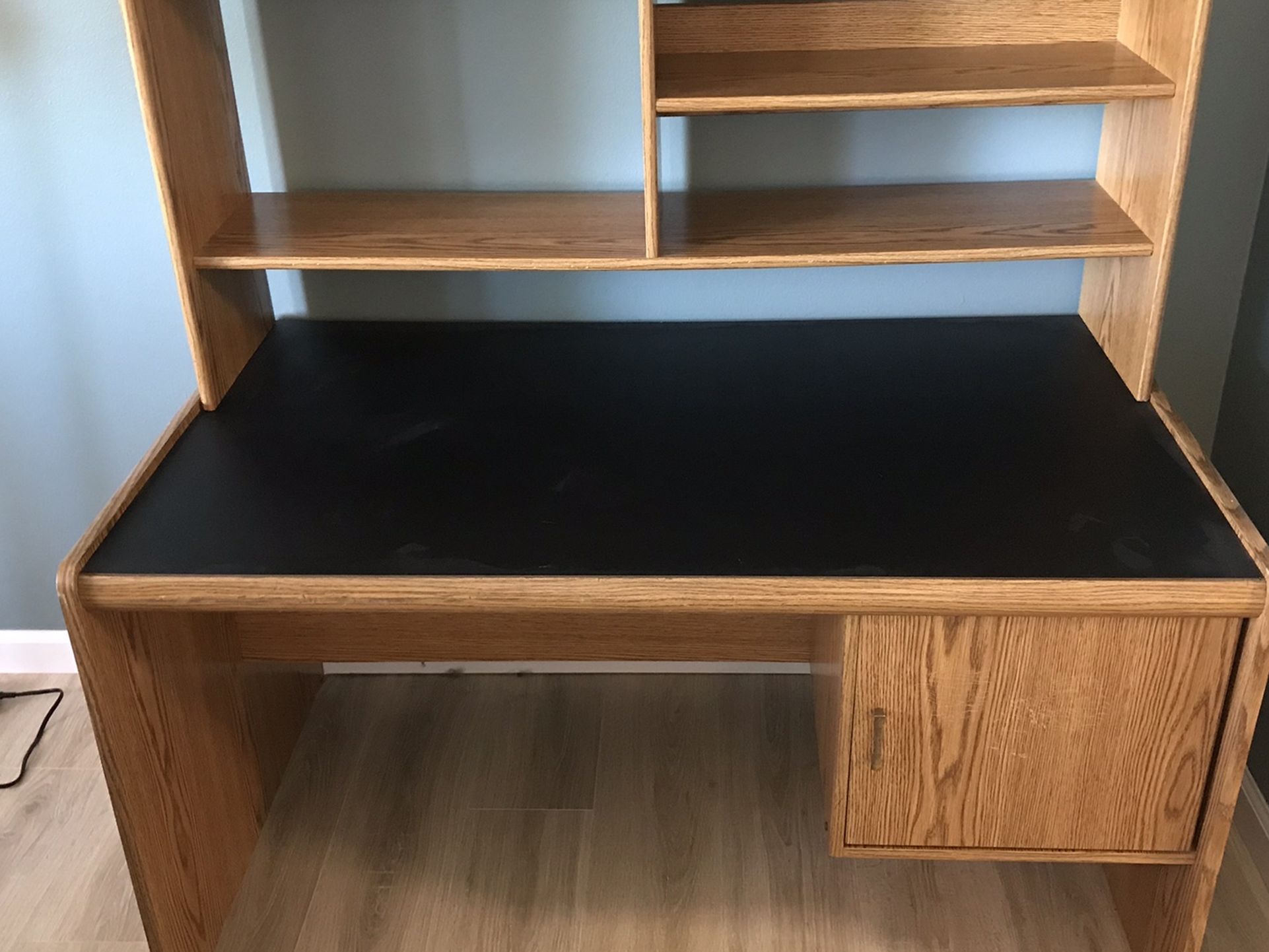 Irs Still Available ! 2 Piece Desk And Shelf Unit.