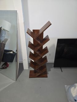 Tree bookshelf